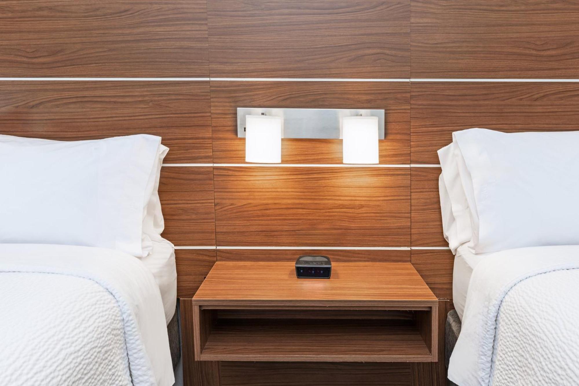 Holiday Inn Express & Suites Del Rio By Ihg Ngoại thất bức ảnh