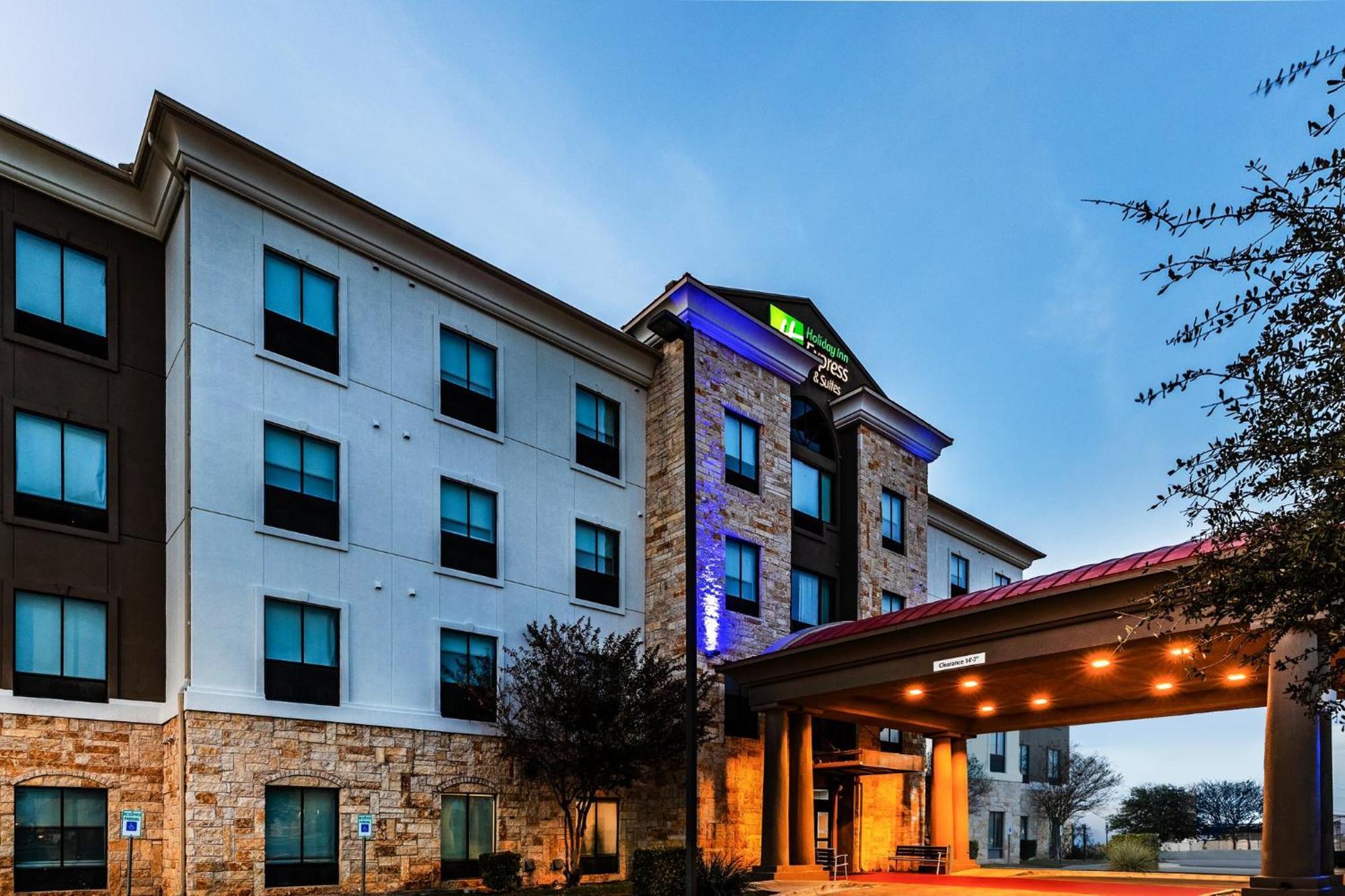 Holiday Inn Express & Suites Del Rio By Ihg Ngoại thất bức ảnh